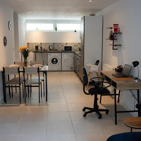 Le Bathalzar Apartment *
